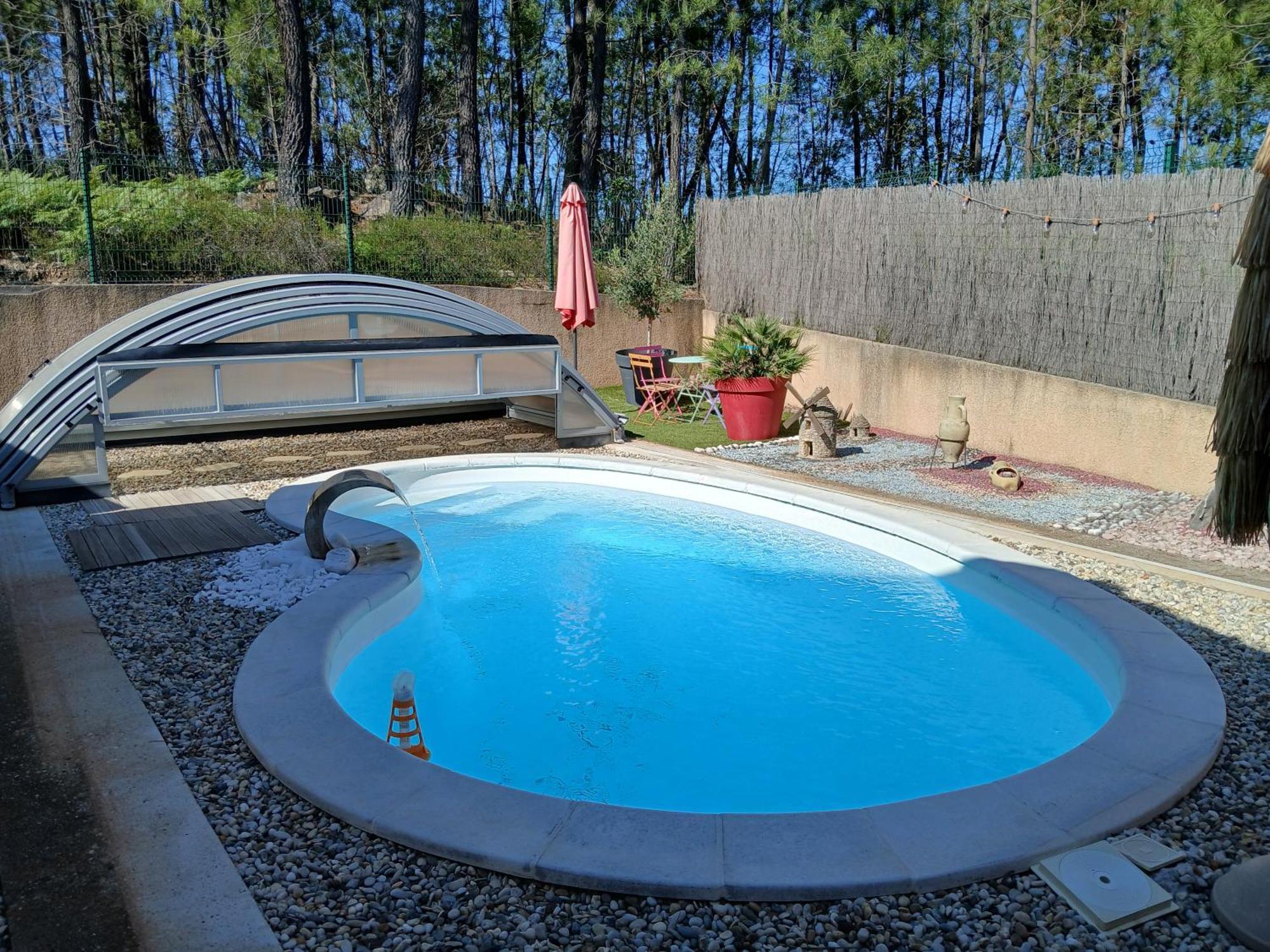 Chalet Charmant Avec Piscine Mercuer Exterior foto
